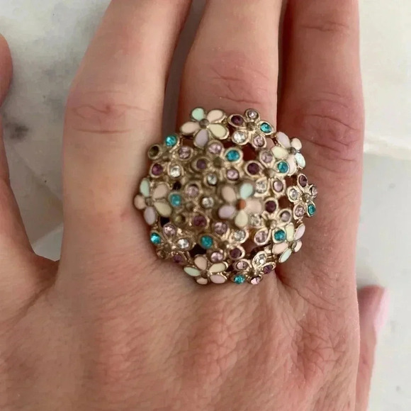 round floral elastic band ring - Picture 3 of 3